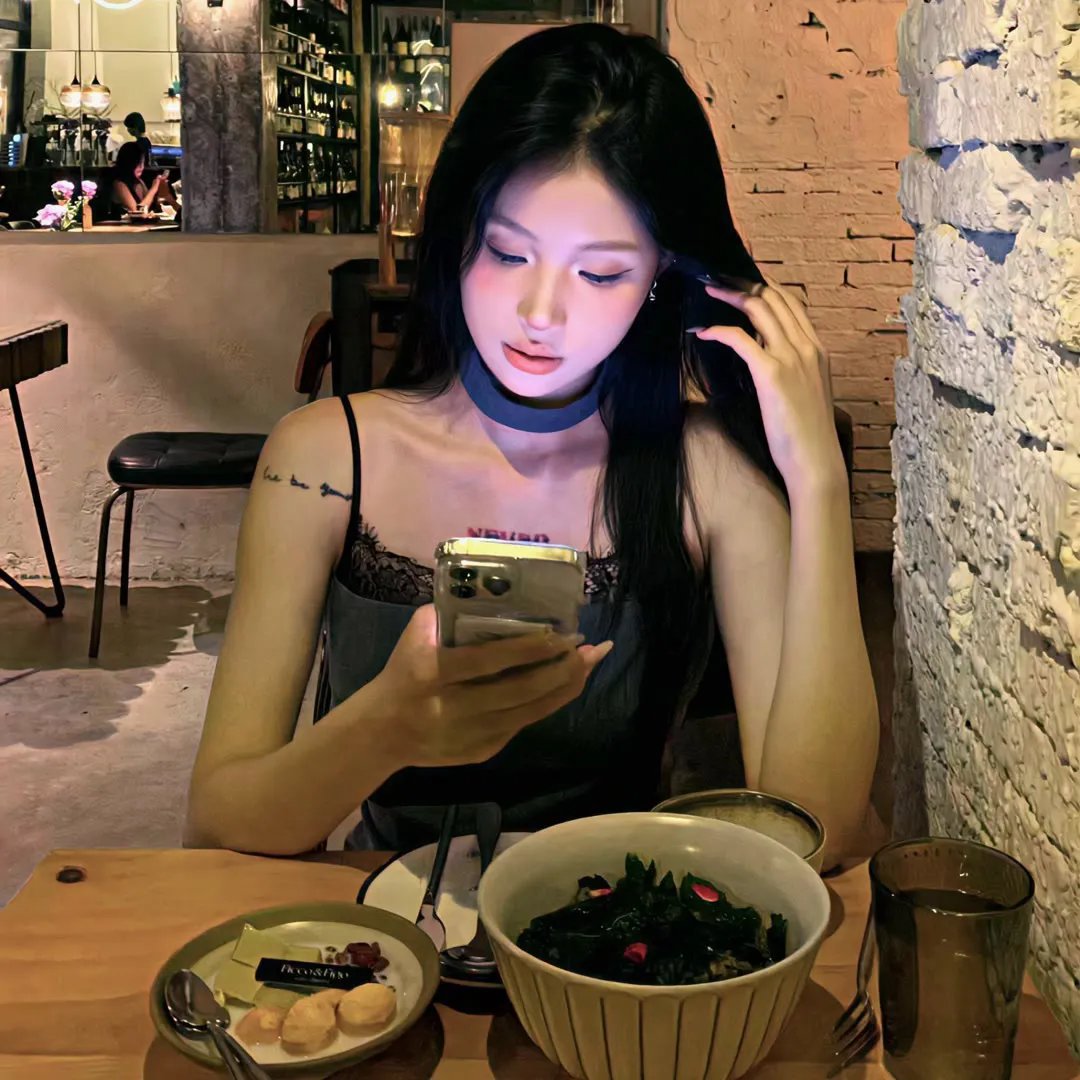 圈内老戏骨与前任深夜同框，一夜之间内幕曝光，粉丝集体脱粉